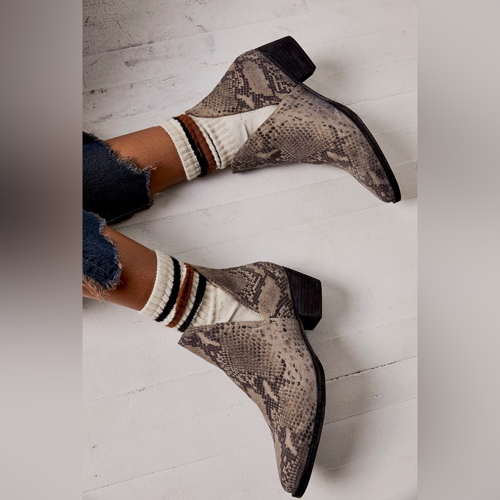 NWOT Free People Animal Charm Double V Ankle Boots, Size 39.5.